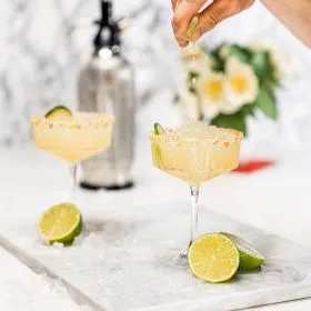 LIMONADE AU SUREAU ET À LA MENTHE