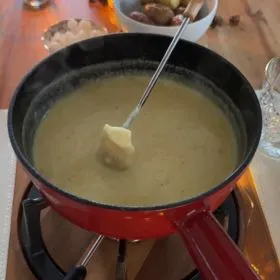 FAIRE SA PROPRE FONDUE AU FROMAGE