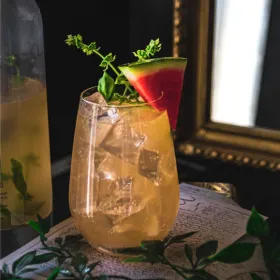 SPRITZ AU MELON AU BASILIC