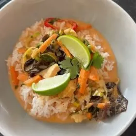 CURRY DE POULET ROUGE THAILANDAIS